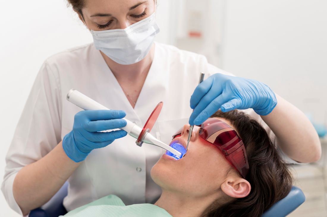 Dental fillings procedure at Oakville Dental